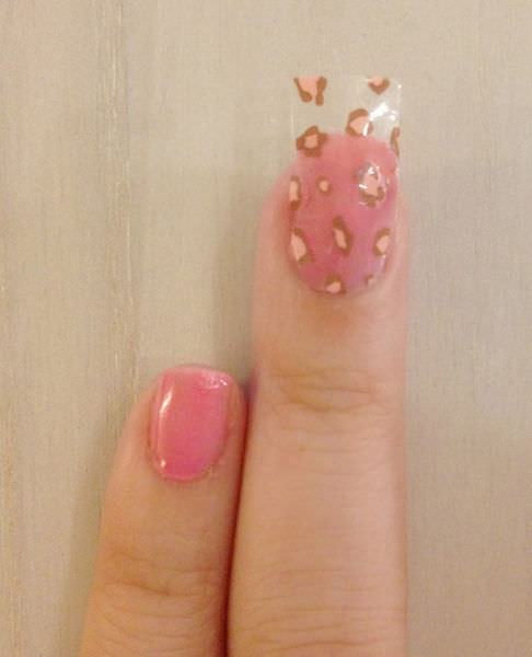 Pink leo nail 10